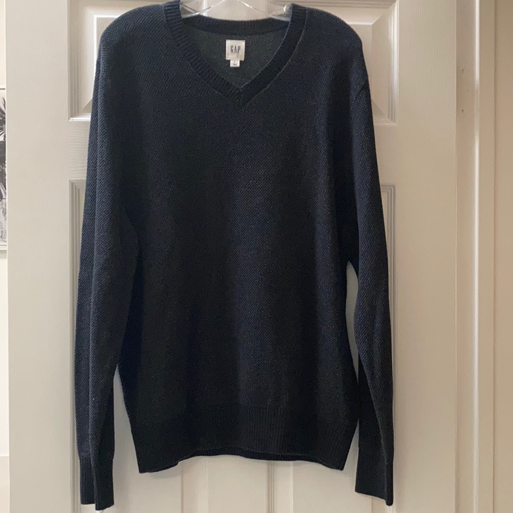 Gap Navy -V-neck sweater
